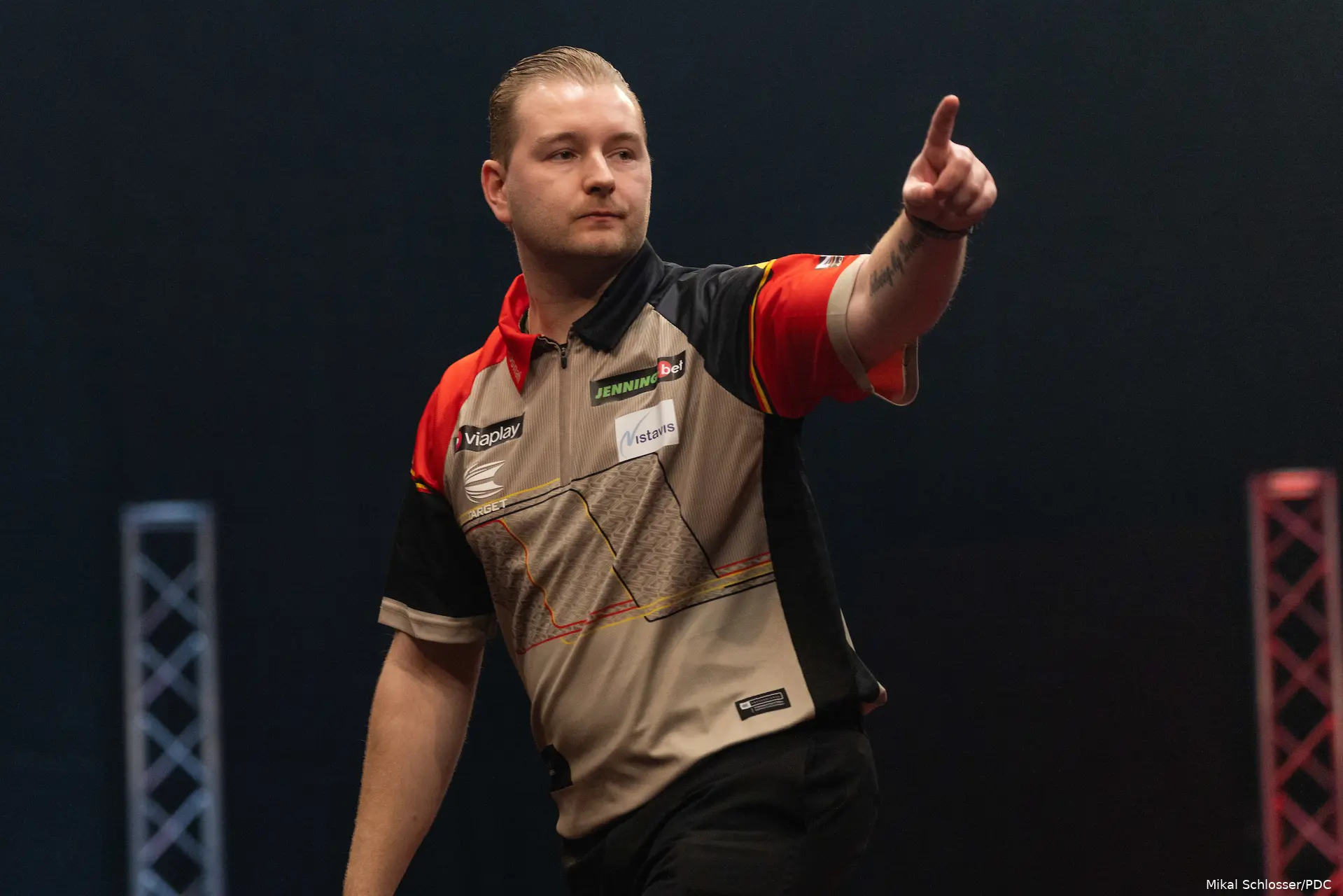 2023ndmqf dimitri van den bergh2
