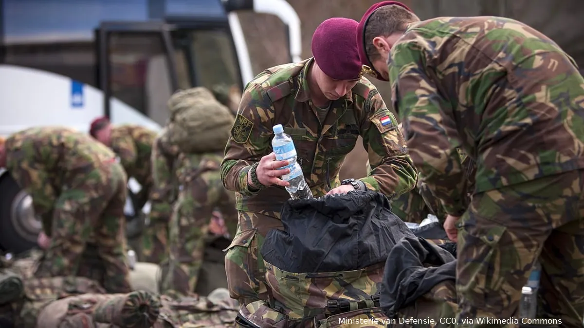 militairen op oefening