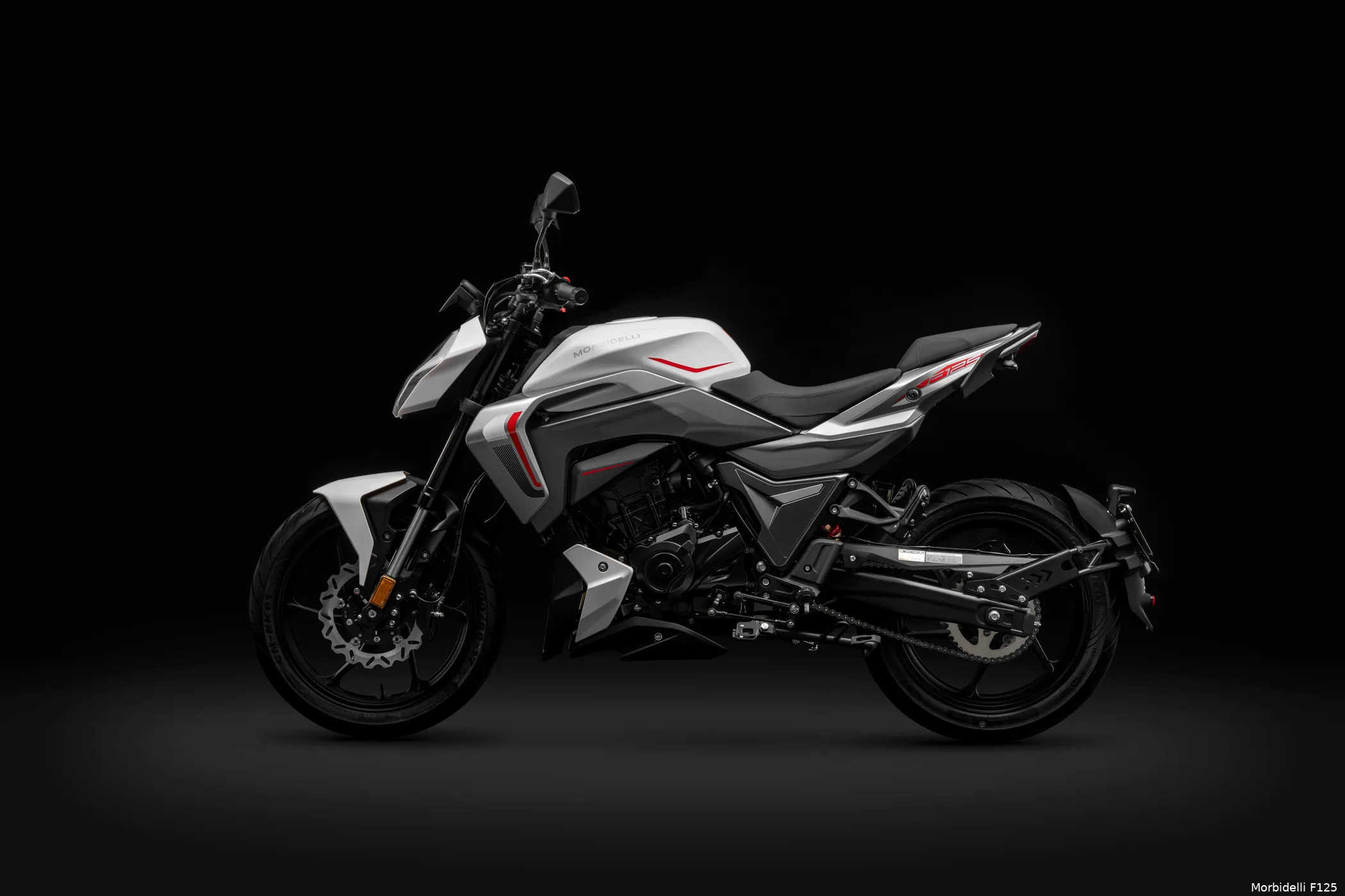 f125 studio 14 2100x1400 65463c42 911a 45b0 912a 9735bb4b0e60