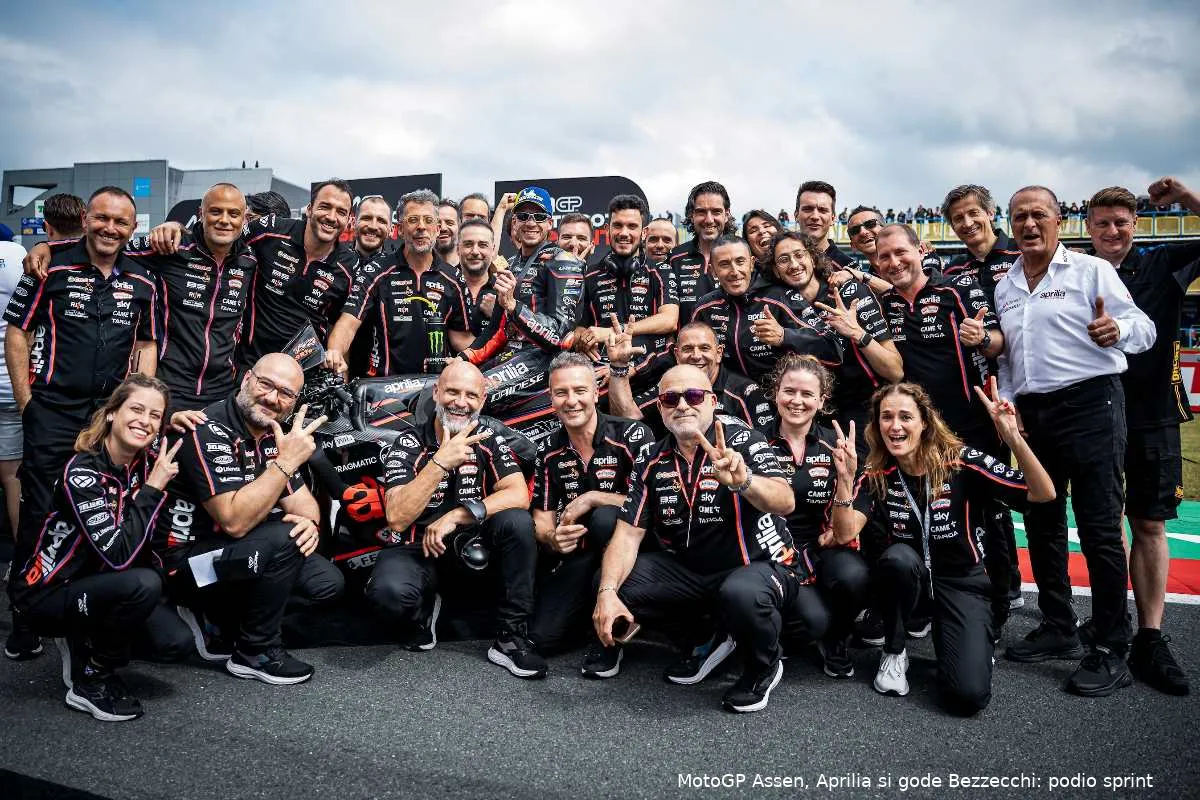 marco bezzecchi team aprilia motogp assen