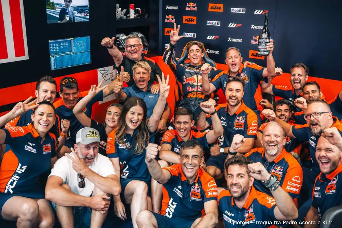 pedro acosta ktm factory team motogp