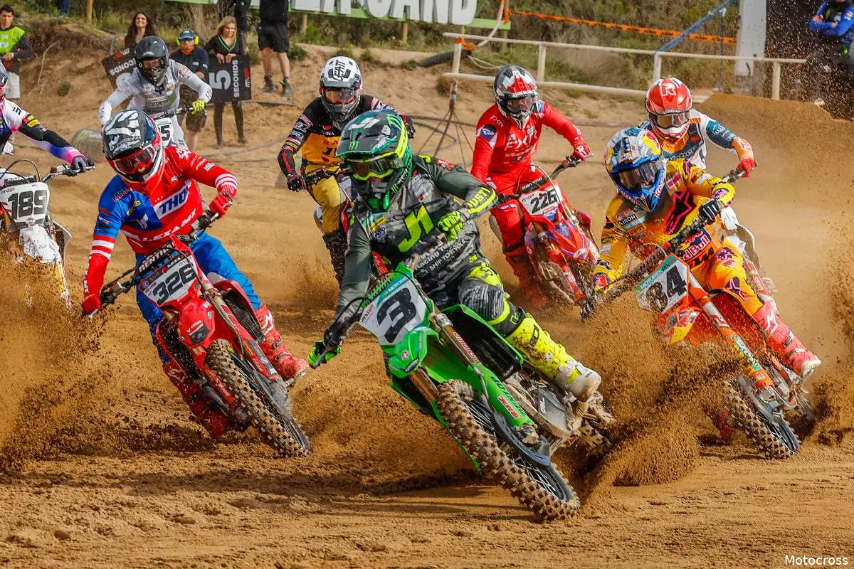 motocross mxgp 2025 start riola sardo