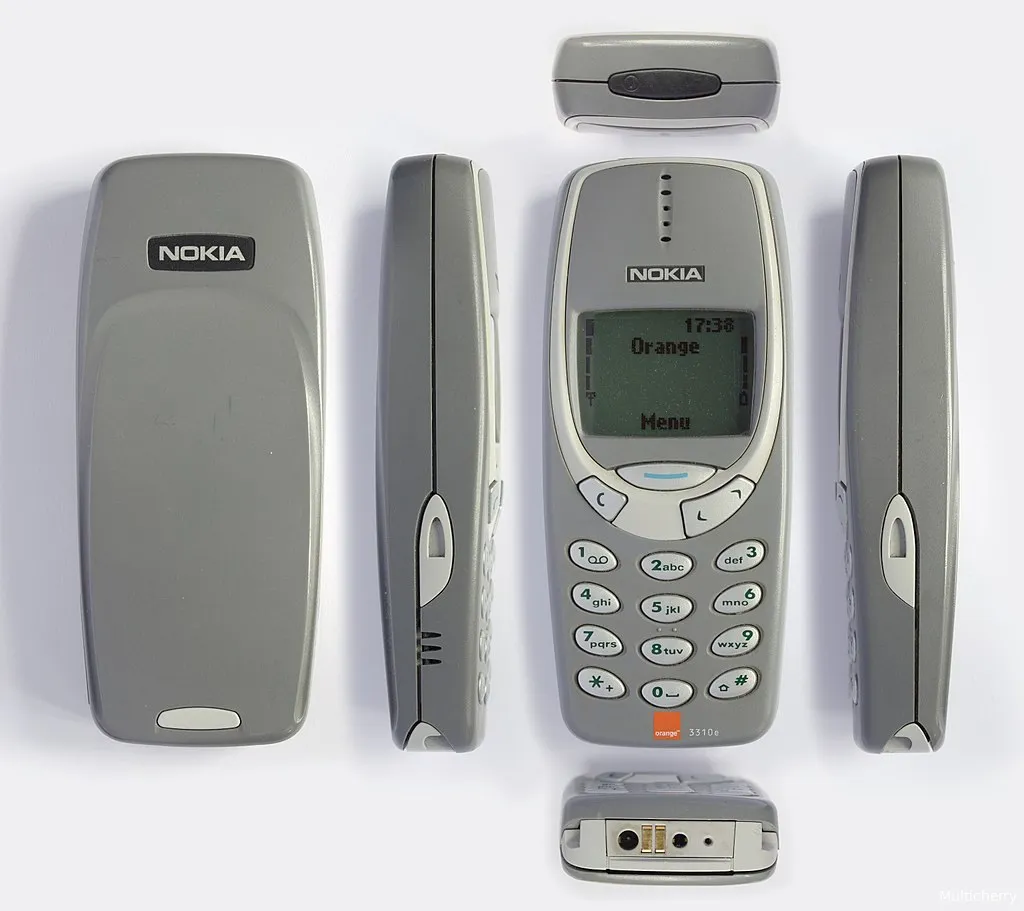1024px nokia 3310 grey all sidesf1646214343