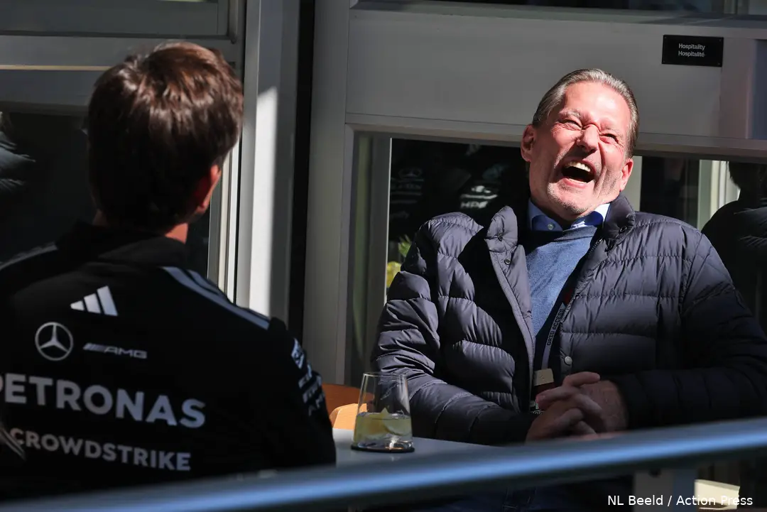 toto-wolff-jos-verstappen-canada-2026-mercedes-red-bull-racing-14