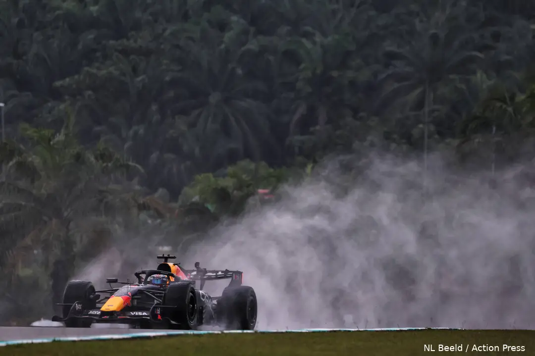 max-verstappen-red-bull-racing-regen-maleisië-bahrein