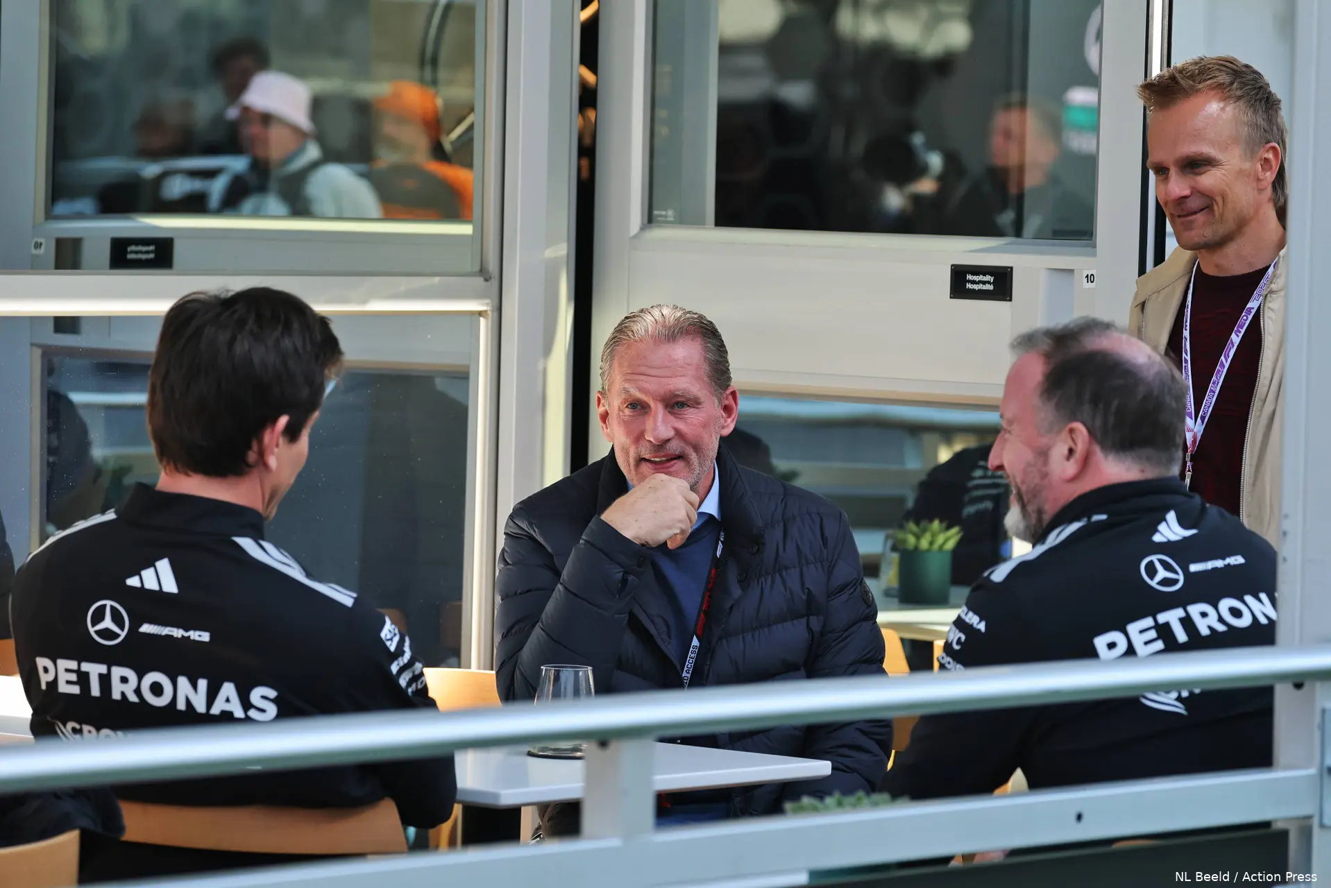 toto-wolff-jos-verstappen-canada-2026-mercedes-red-bull-racing-13