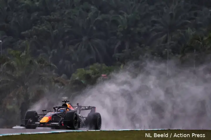 max-verstappen-red-bull-racing-regen-maleisië-bahrein