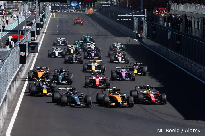 start-spanje-madring-2026-norris-antonelli-hamilton-verstappen-12