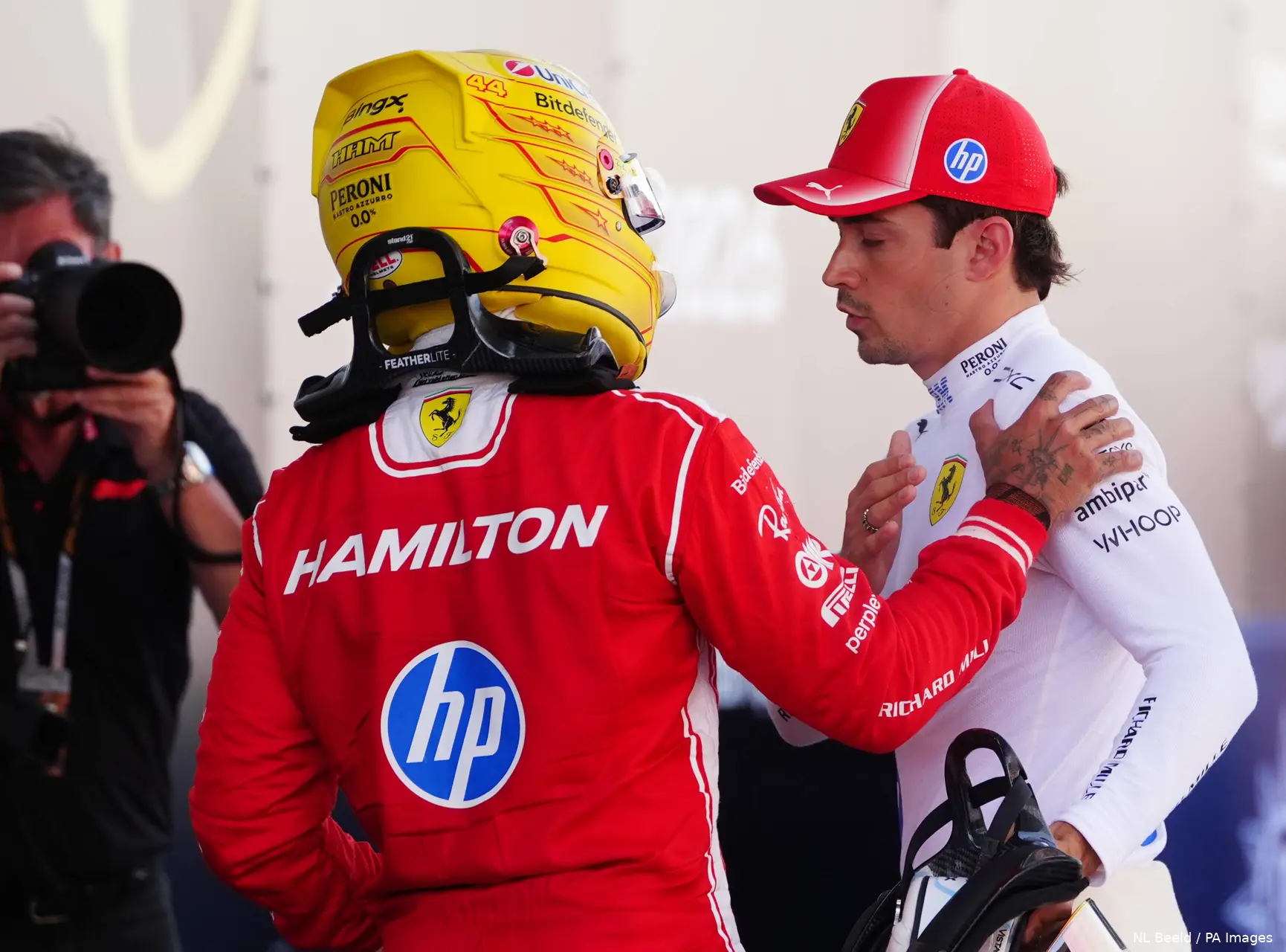 charles-leclerc-lewis-hamilton-barcelona-spanje-1