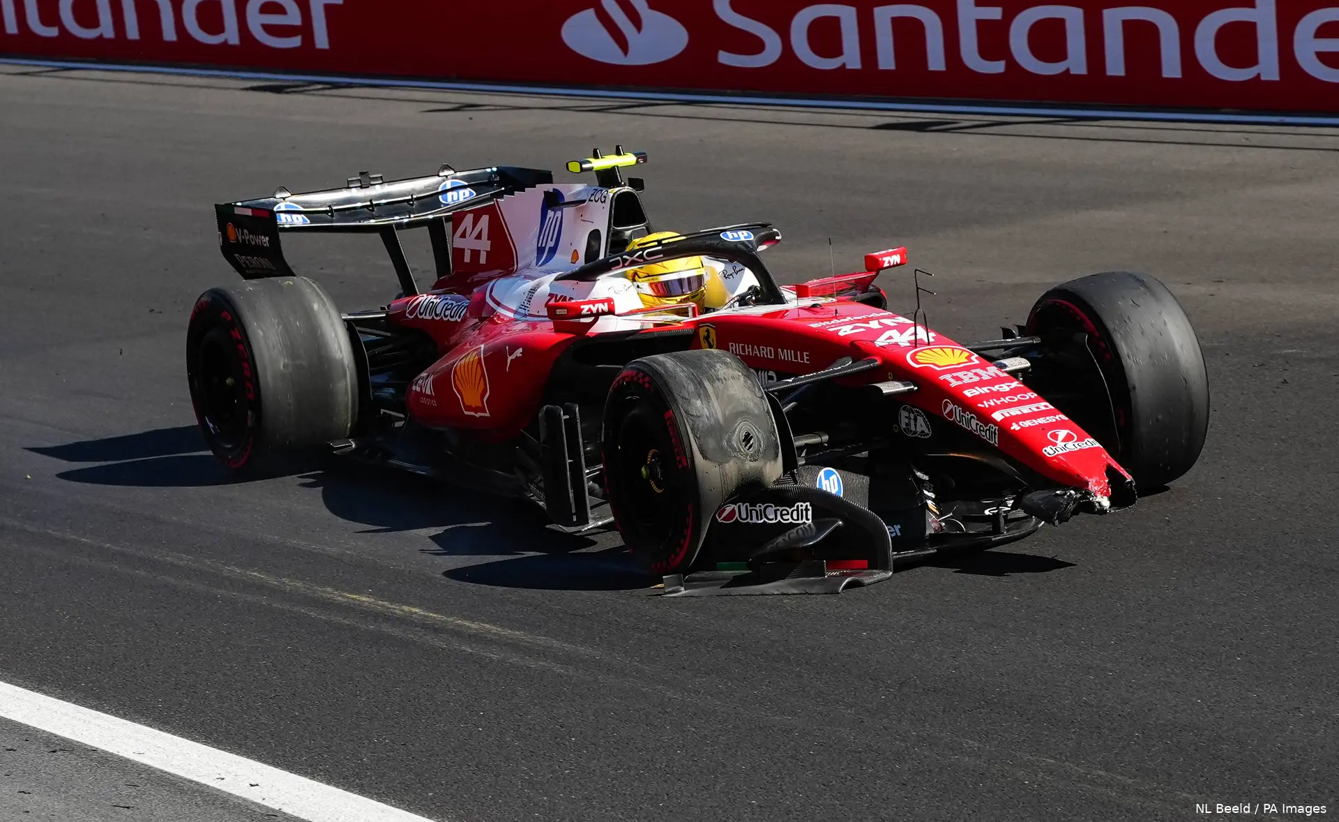lewis-hamilton-crash-sf-26-ferrari-madring-spanje-vt3