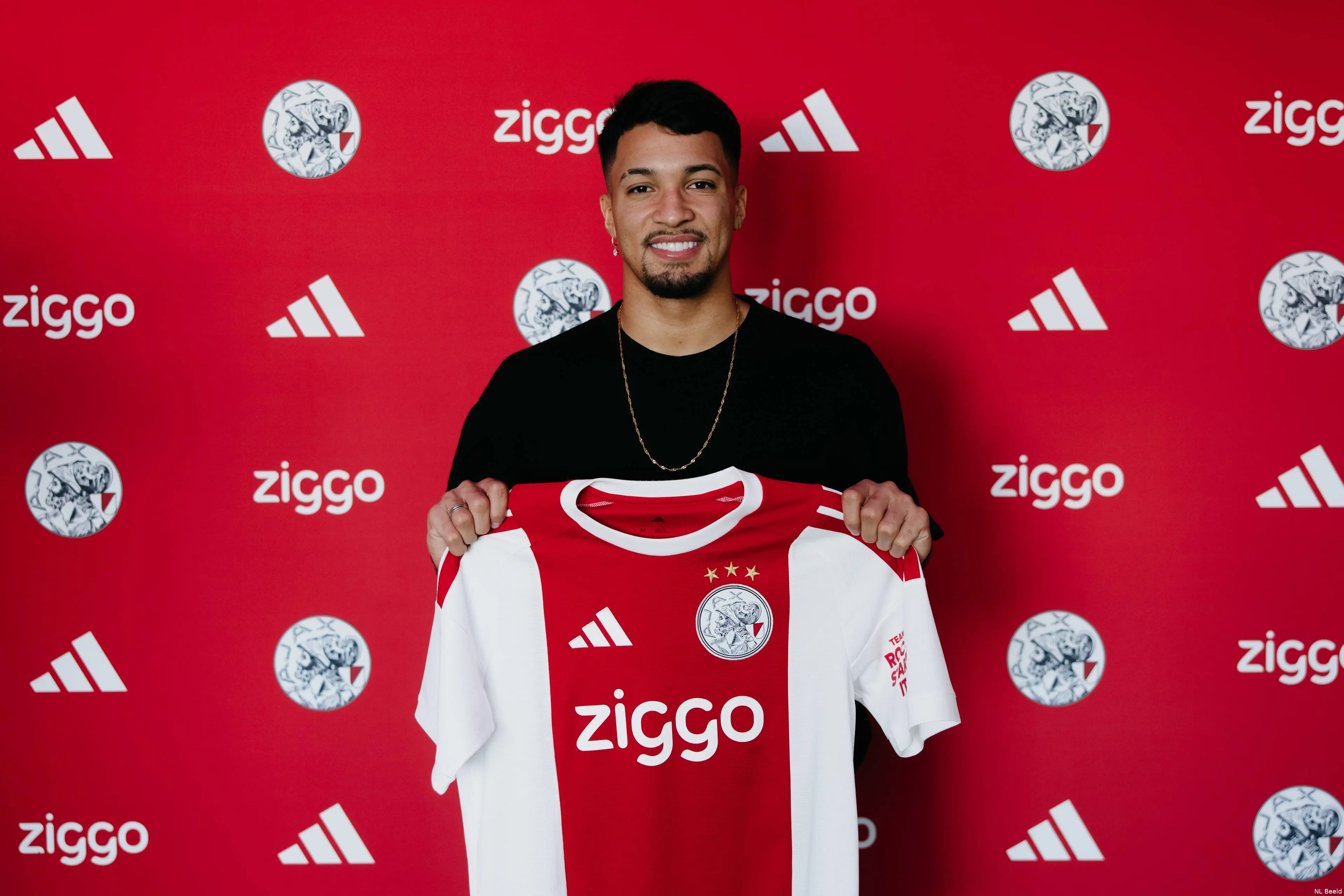 Ajax Showtime Marcos Leonardo