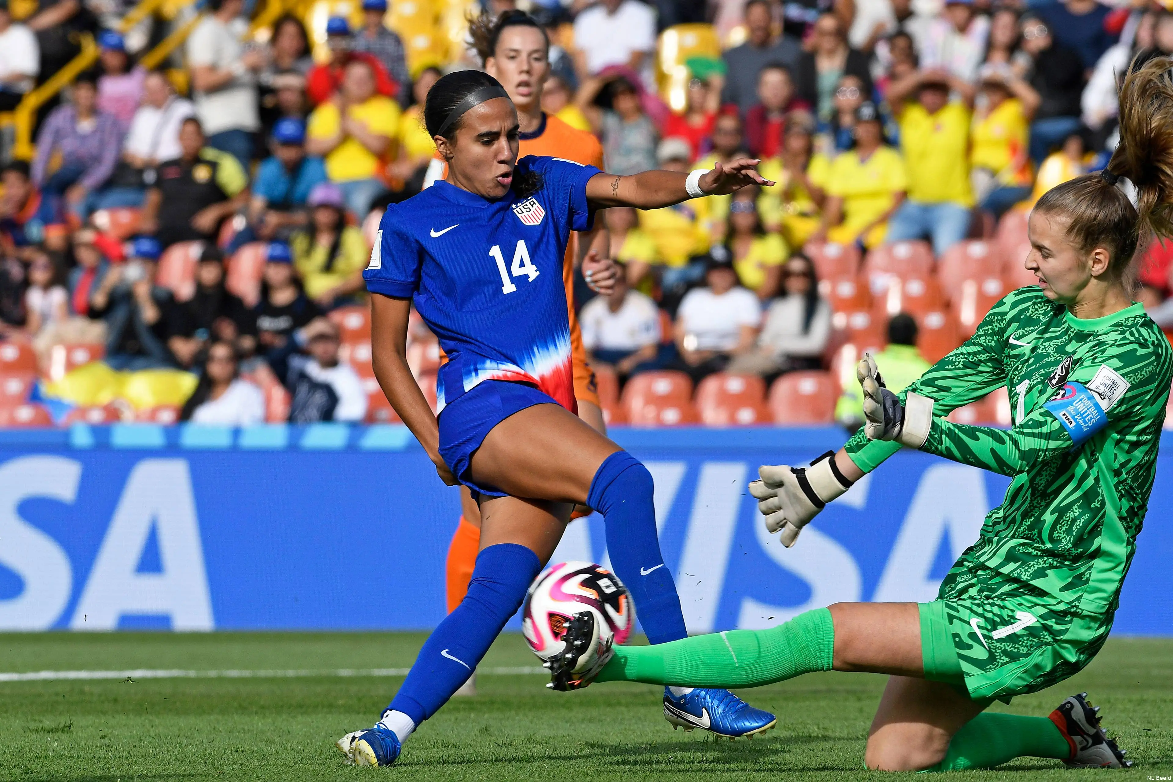 Ajax Showtime Femke Liefting Oranje O20 Vrouwen