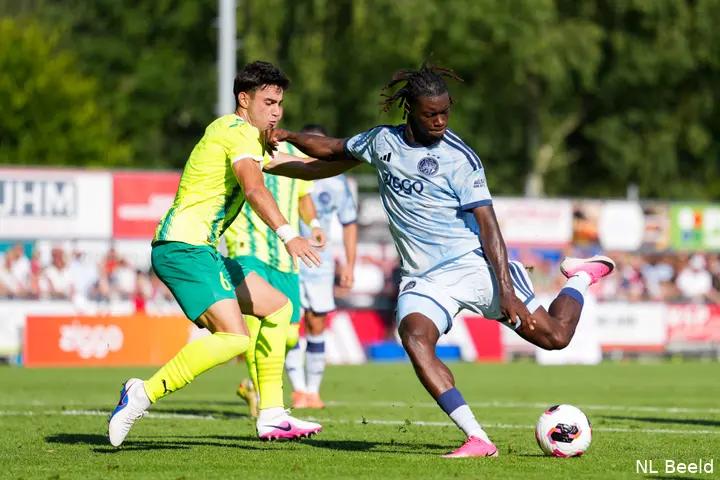 Ajax Showtime Jorthy Mokio Ajax AEK Larnaca