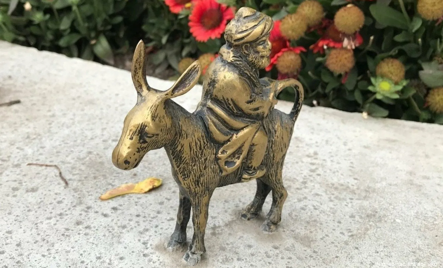 nasredino skulpturele lgs