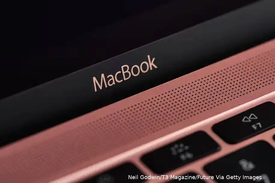 https___hypebeast.com_image_2026_02_20_Apple-colorful-Low-Cost-MacBook-March-4-Announcement-Rumors-1