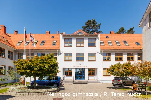 Neringos gimnazija / R. Tenio nuotr.