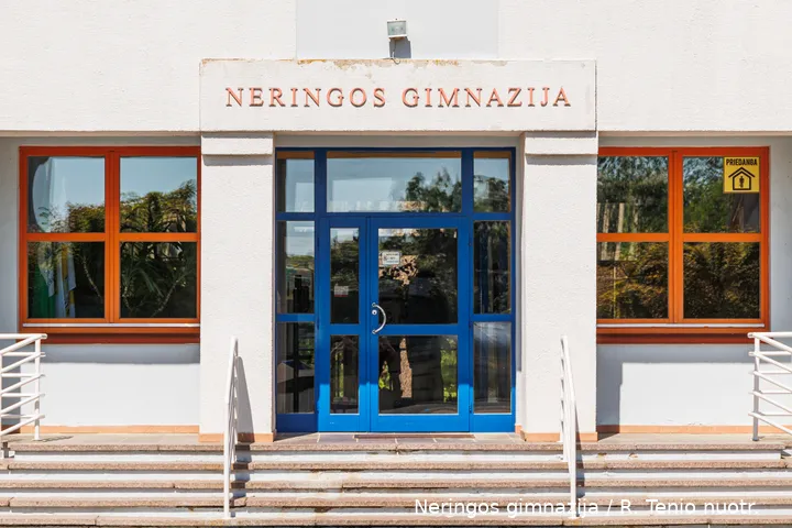 Neringos gimnazija, R. Tenio nuotr.