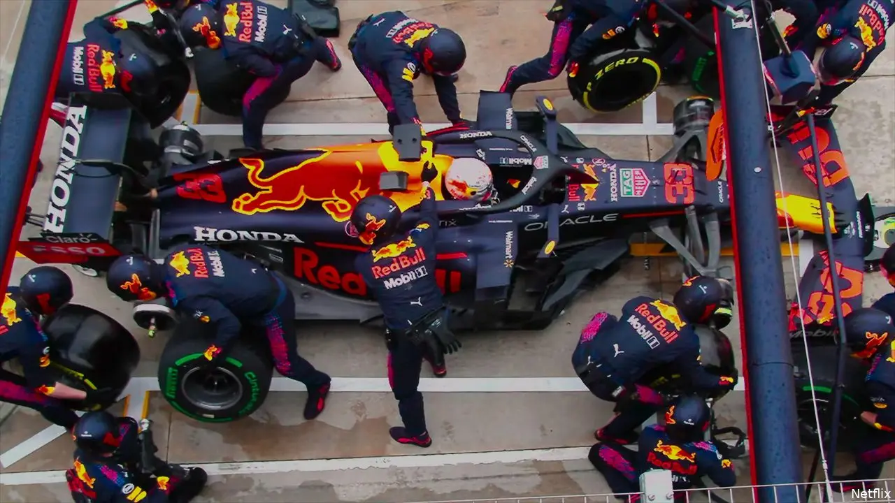 formula1 drivetosurvive season4 episode1 00 02 32 07f1647255029