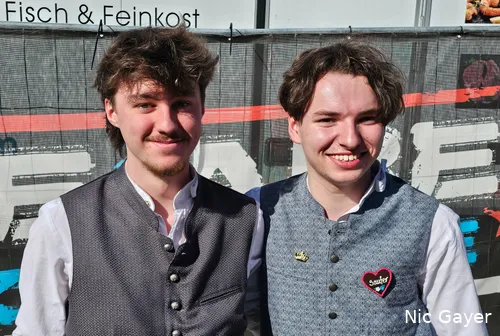 Casian en Antoine uit München beoordelen Littlers sportieve prestaties positief, maar uiten duidelijke twijfels over zijn rol als uithangbord van de sport