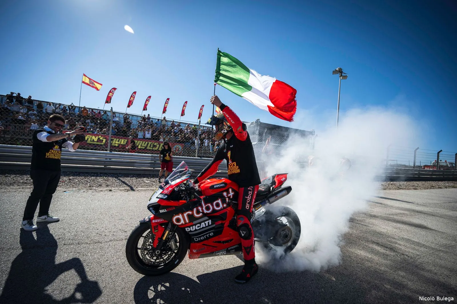 383995764 900523004863017 1479251362231400951 n