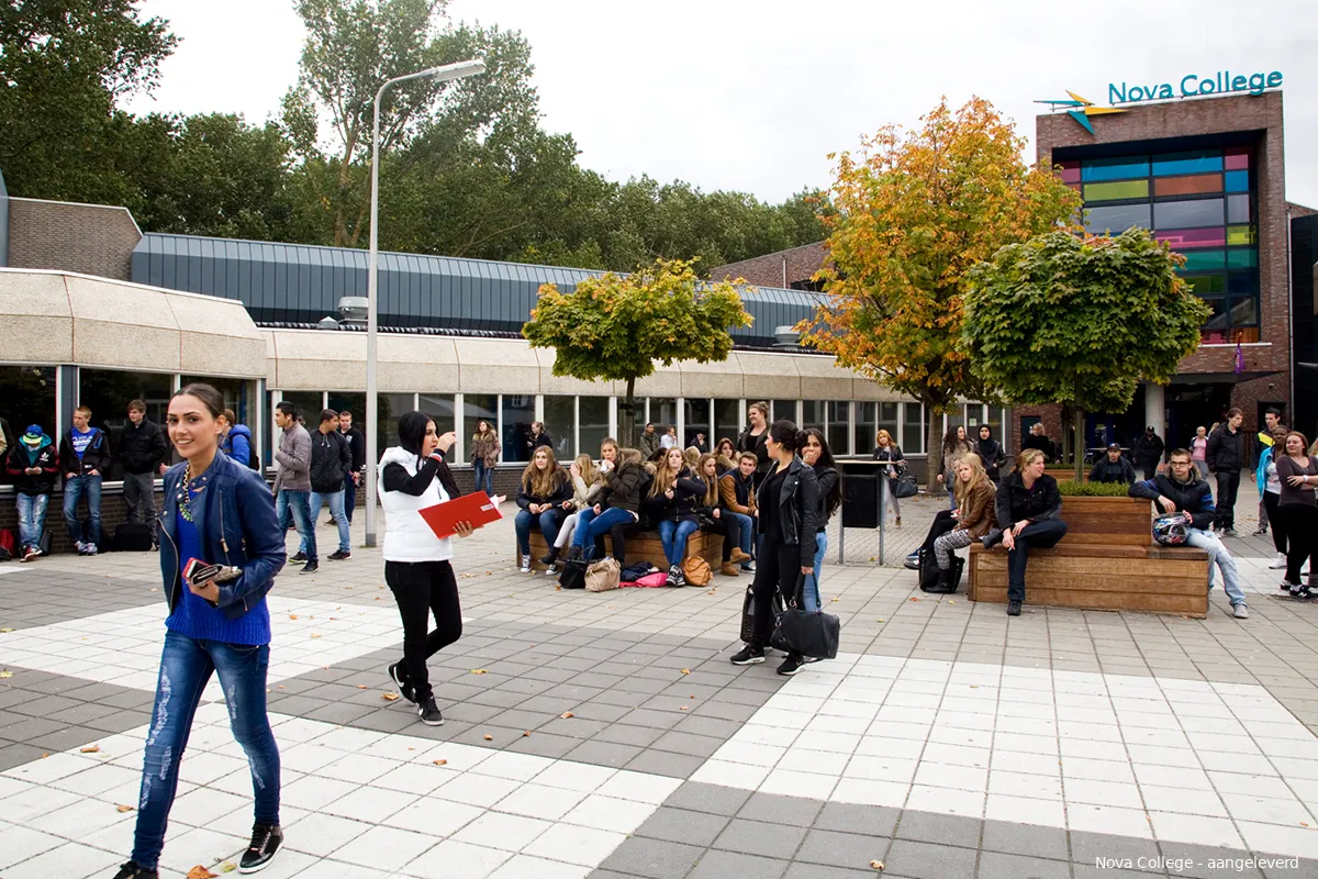 nova college schoolplein