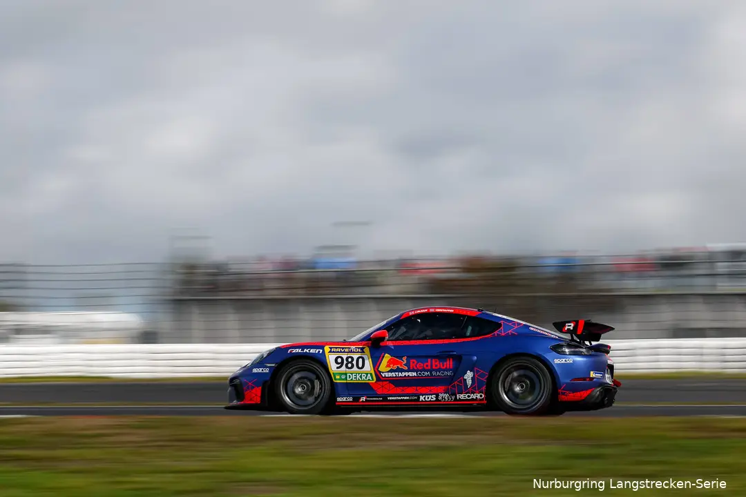 max-verstappen-franz-hermann-gt4-nordschleife-13 september