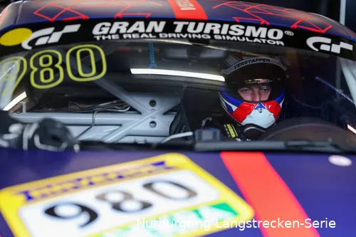 max-verstappen-franz-hermann-gt4-nordschleife-13 september