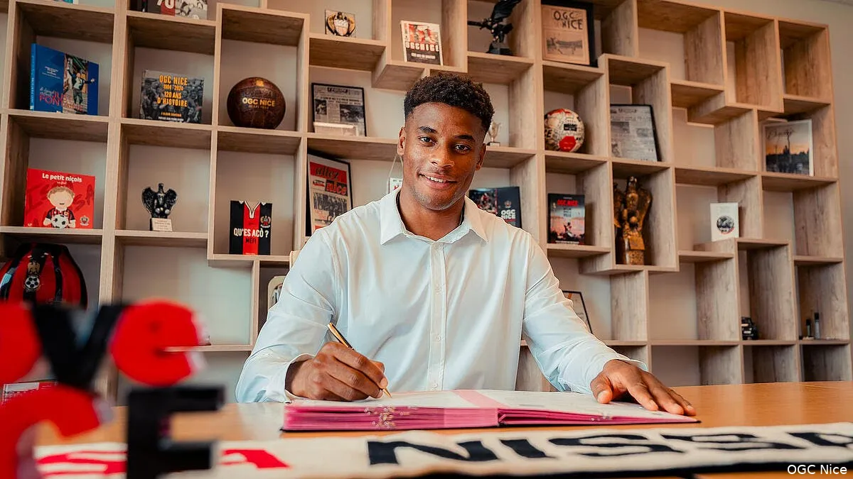 nice officialise la signature d un avant centre espagnol kevincarlossigne16 9 397451