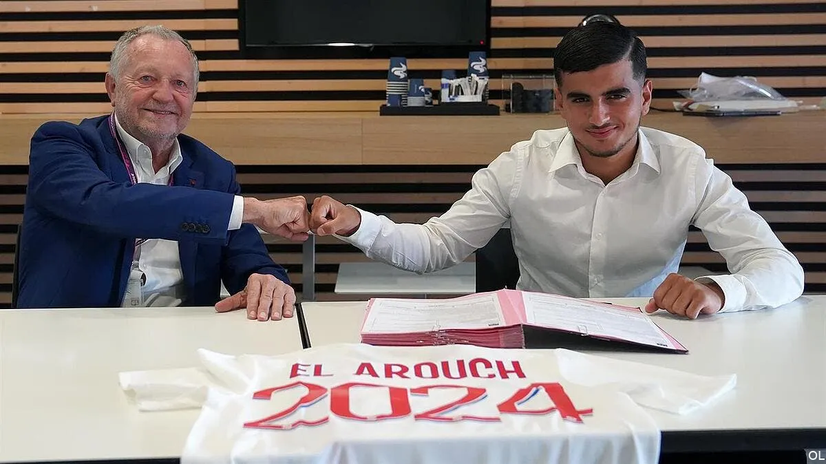 officiel mohamed el arouch signe pro a l ol elarouch 0008 dsc00588 319621