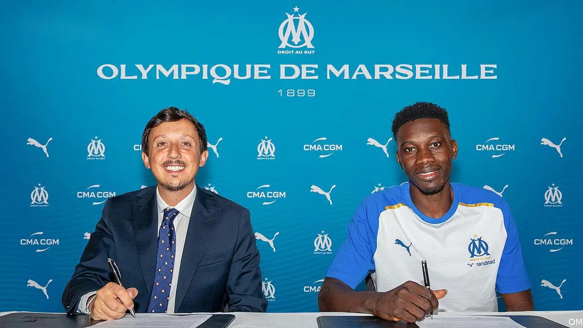 l om officialise la signature d ismaila sarr 230724 sarr signature 363215