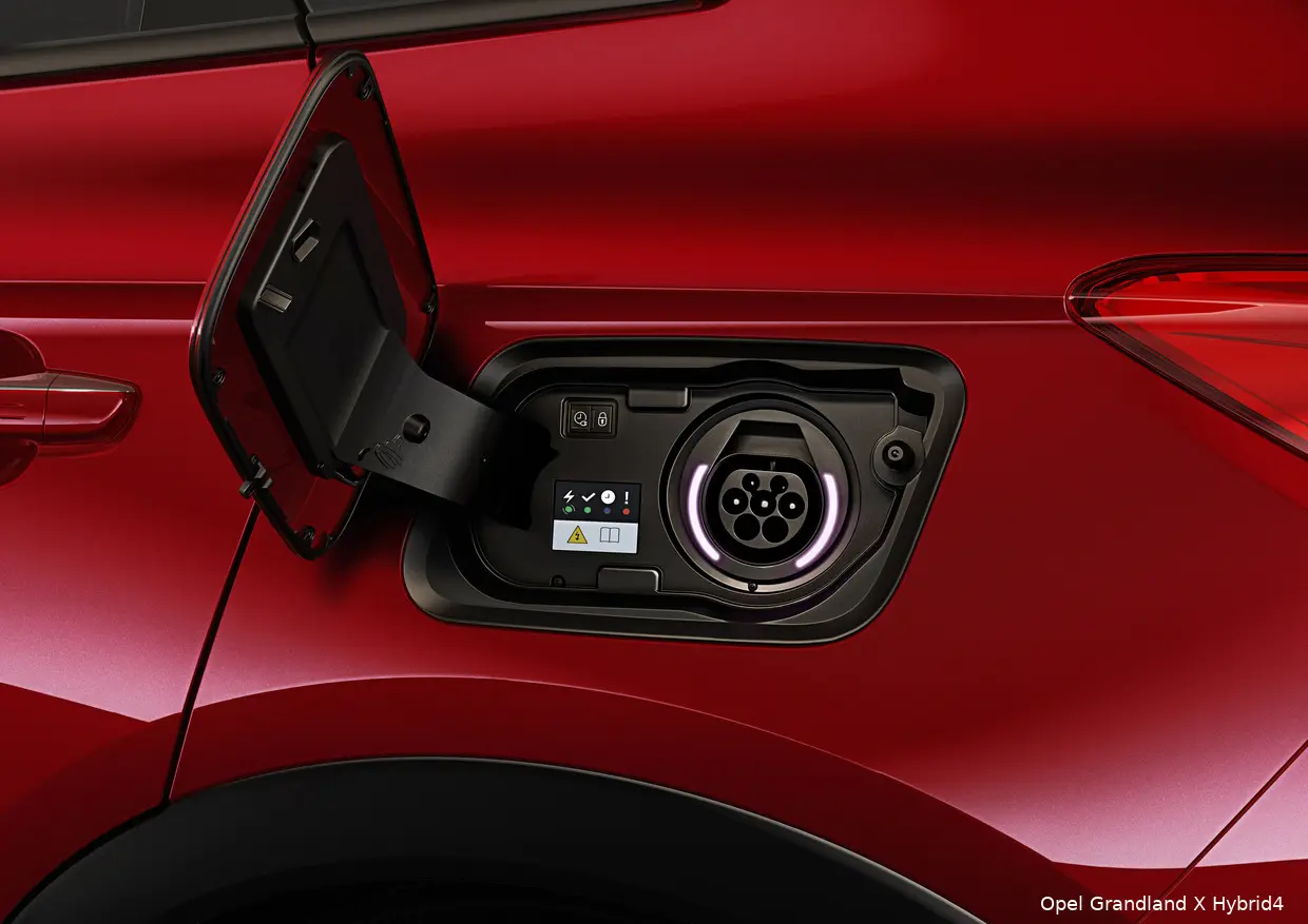 opel grandland x hybrid4 bocchettone ricarica elettrica