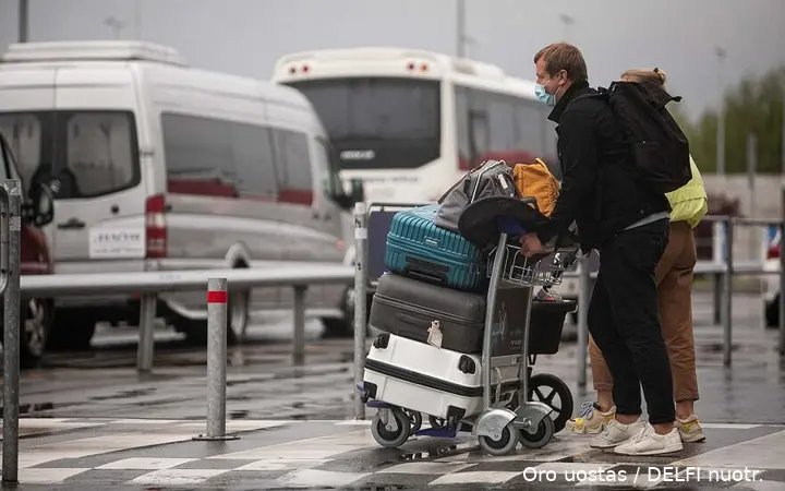 turistai oro uostai atvykimas