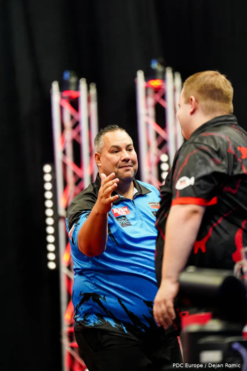 jermaine wattimena vs joshua hermann