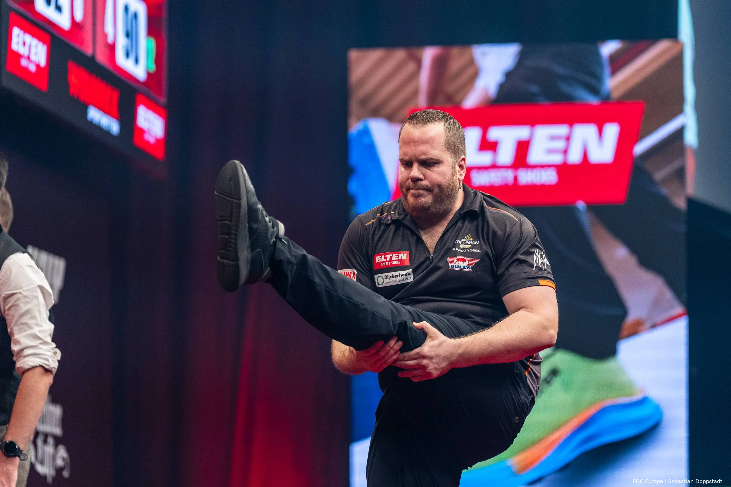 PDC_ET04_SU307_De_Decker-van_Duijvenbode-Leg