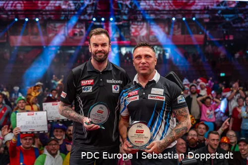 PDC_ET05_WINNER_RUNNER-UP_Price_Smith