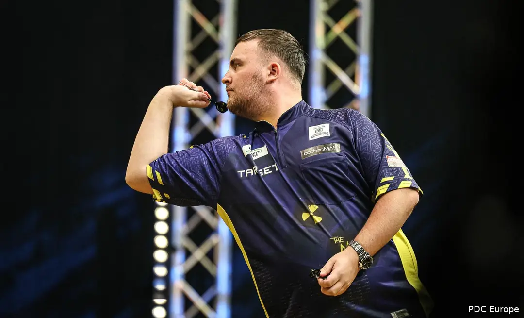 Luke Littler in action