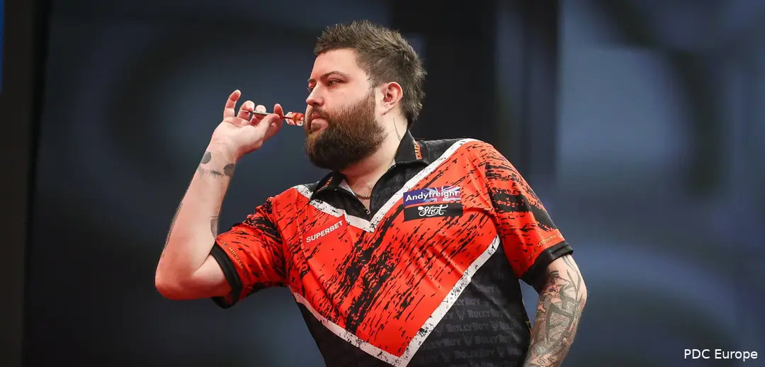 Michael Smith in Aktion bei den Poland Darts Open 2026