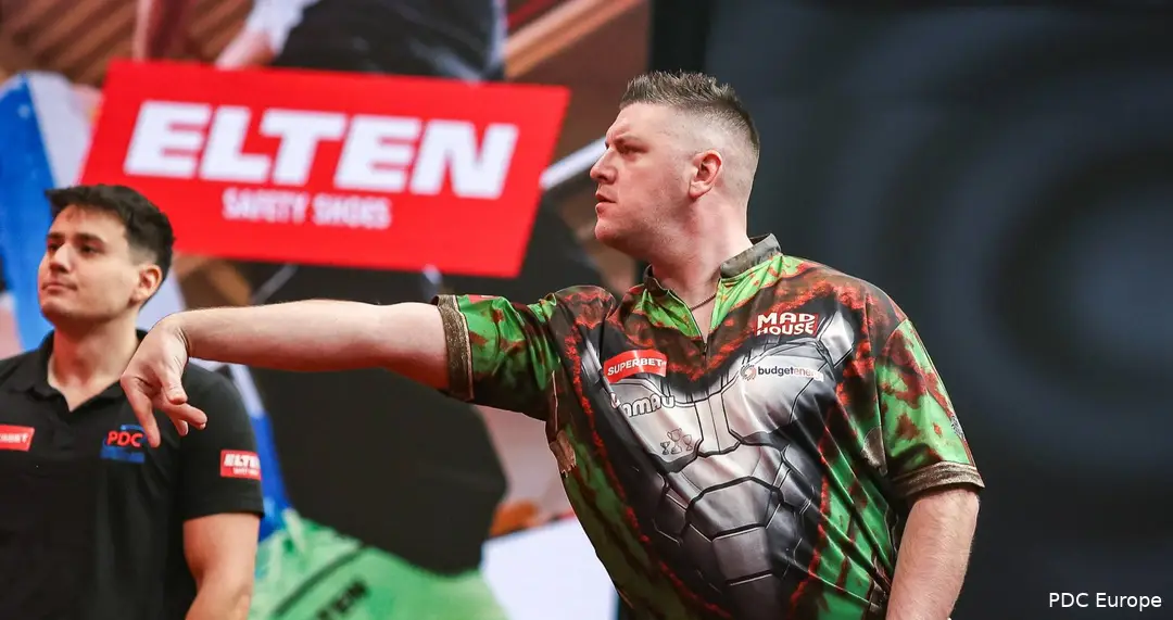 Daryl Gurney (3)