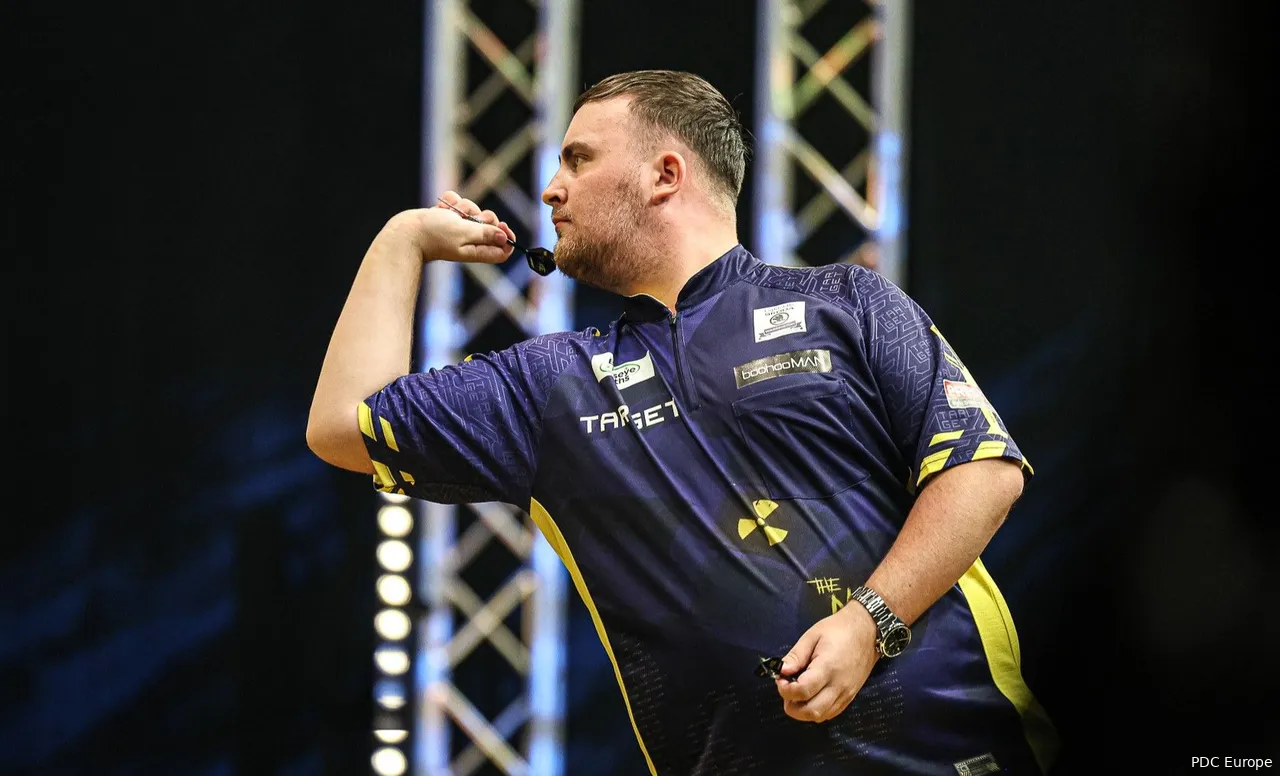 Luke Littler in action