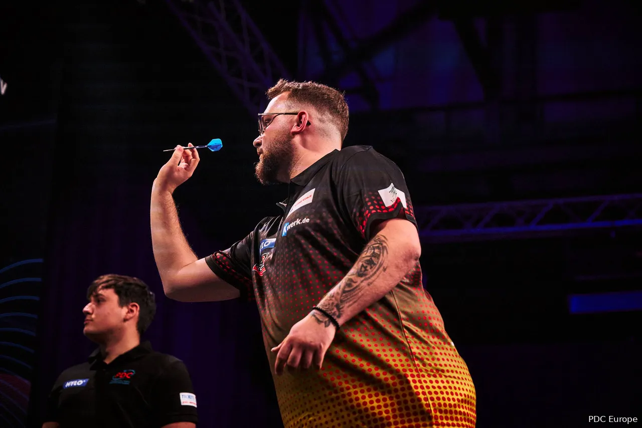 Weber reached the quarter-finals in his PDC Europe Super League debut