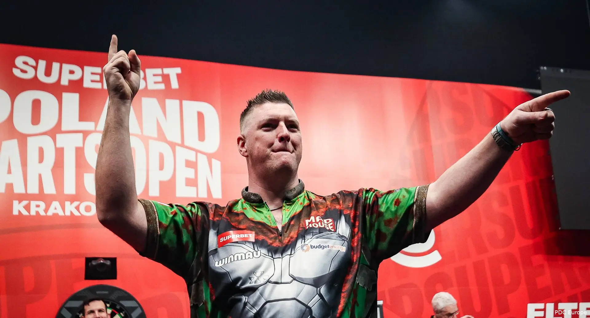 Daryl Gurney (4)