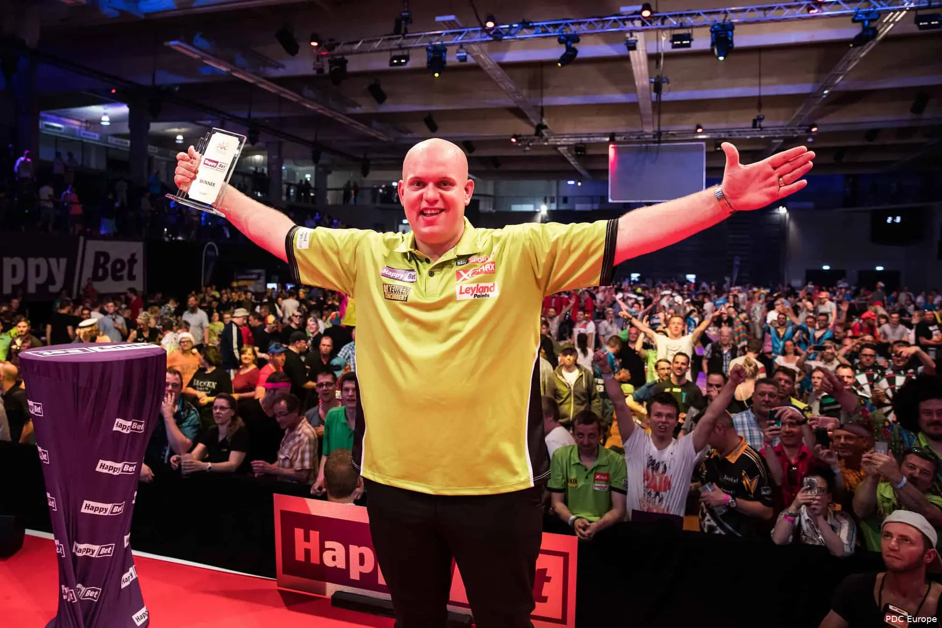 Van Gerwen winnaar EDM17