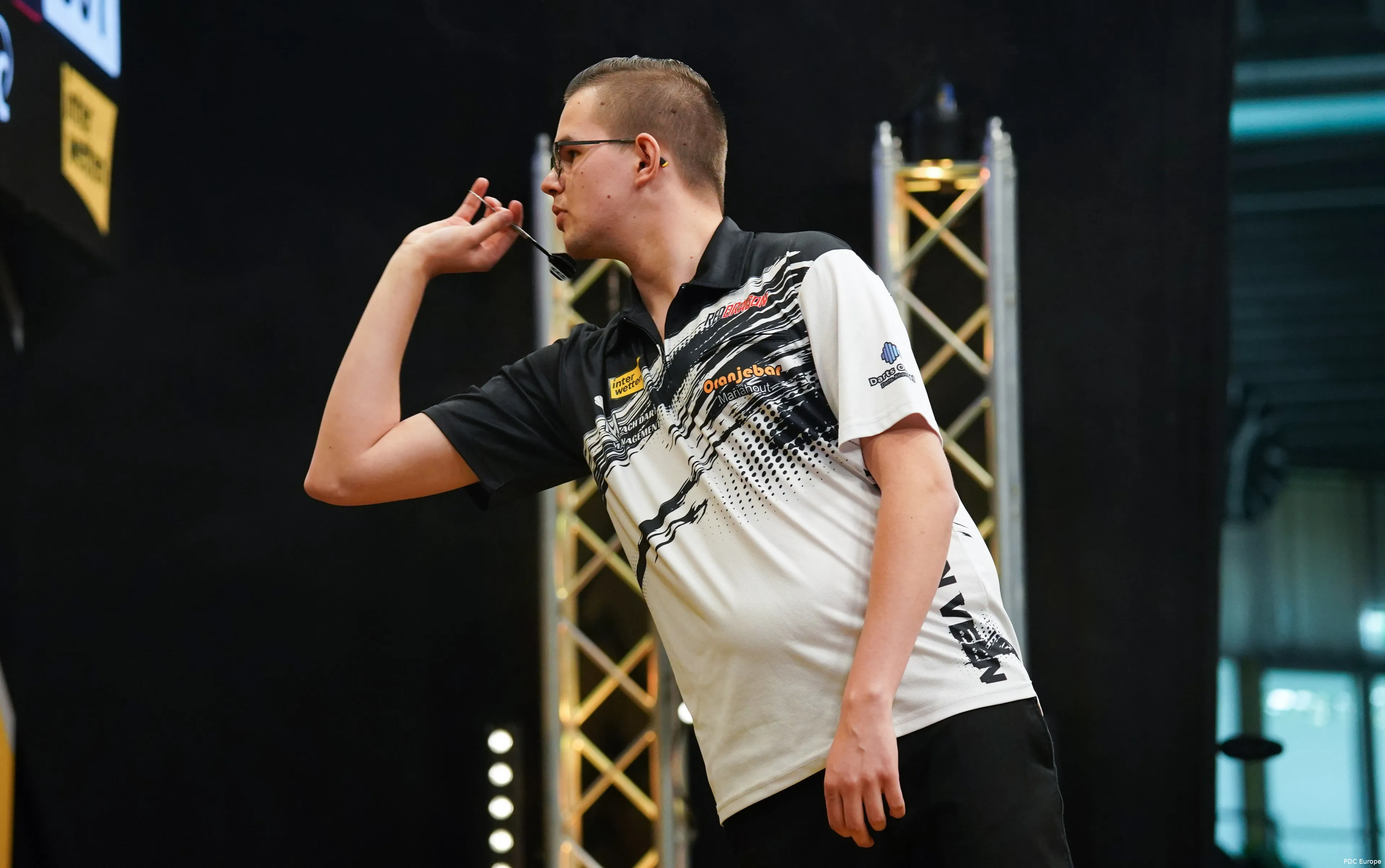 gian van veen edgp23 3 6474446cc5396