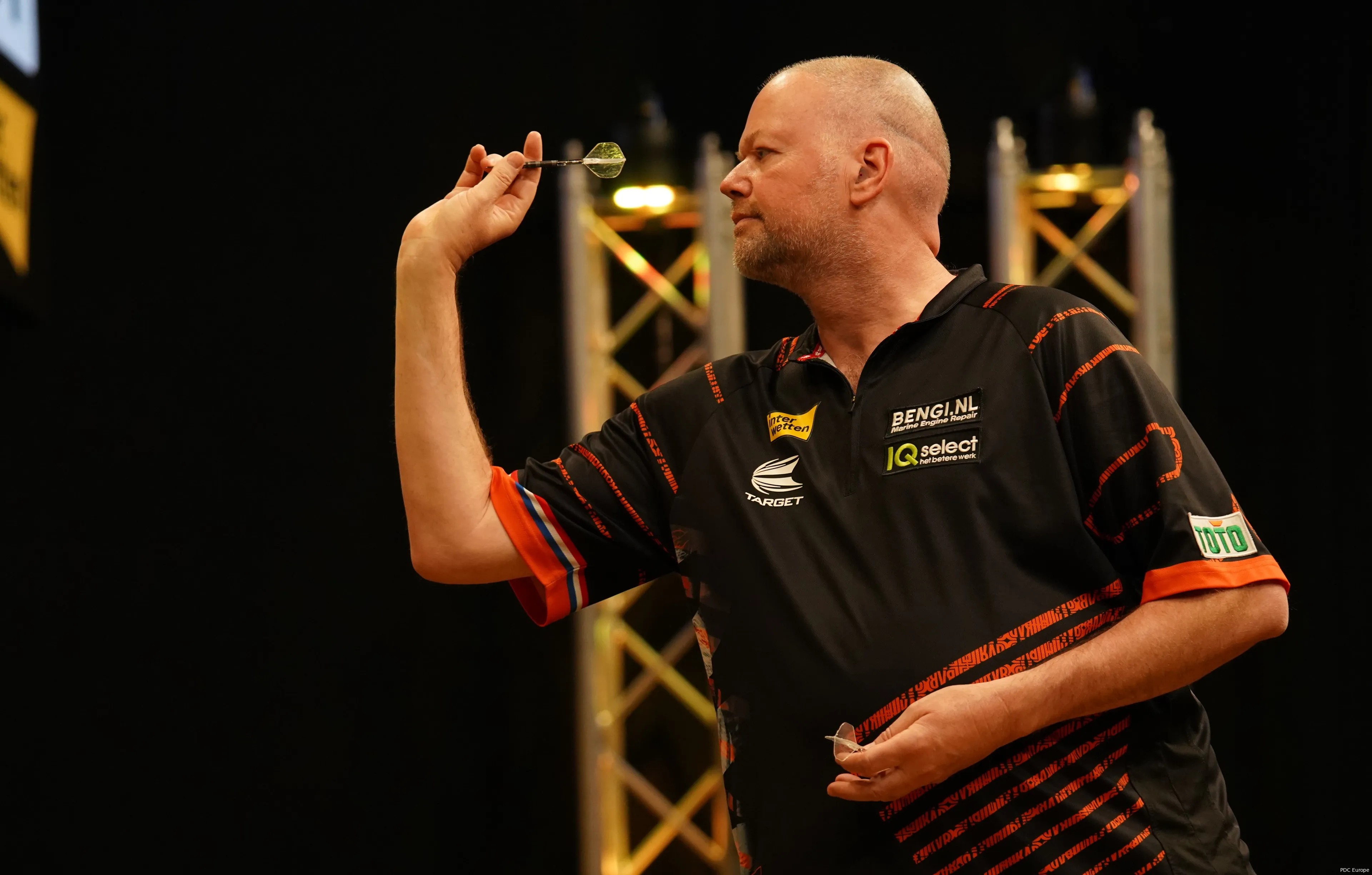 raymond van barneveld edgp23 r1 6471bc644cc5e