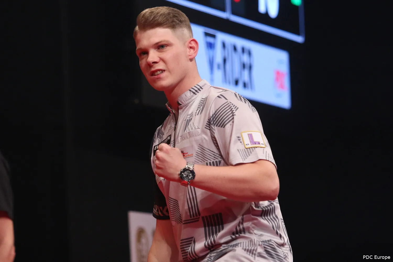 GDC Tag1 Kurz 5f6f3e20ae533