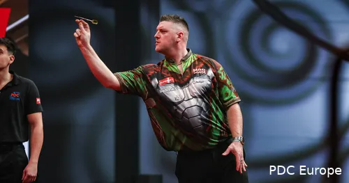 Daryl Gurney (2)