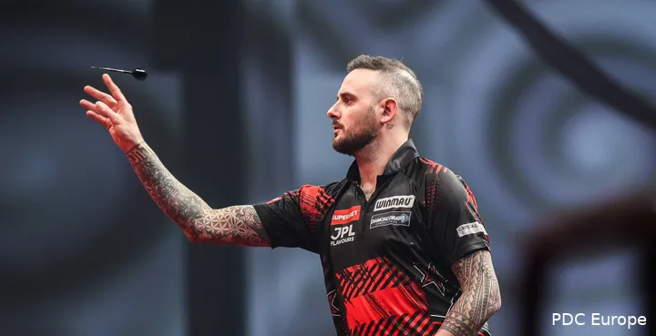 Joe Cullen in action at the 2026 Poland Darts Open