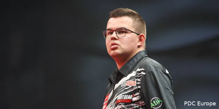 Gian van Veen blickt in die Ferne