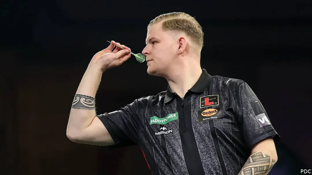Mike De Decker in action at the 2026 World Darts Championship