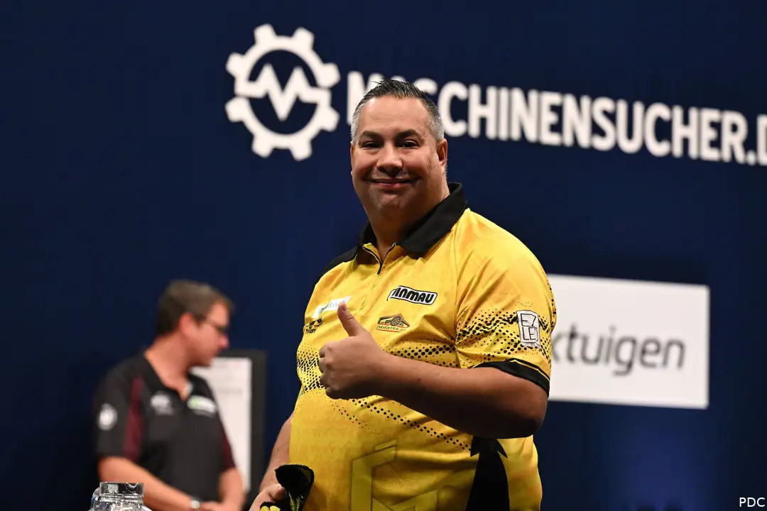 Jermaine Wattimena celebrating